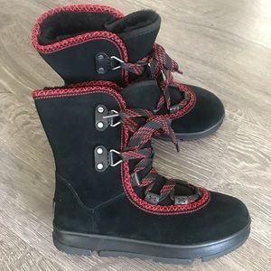 UGG CLASSIC WEATHER HIKER HI WATERPROOF BOOT